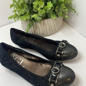 AGL Belt Wedge Ballet Flats Cap Toe Black Shoes      size 38(7)